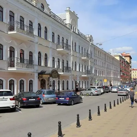 On Internatsionalnaya *